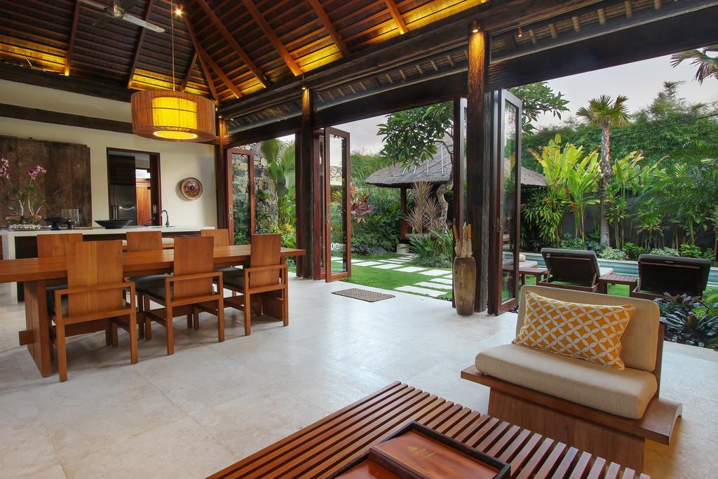 Villa Suar Drupadi Seminyak Buitenkant foto