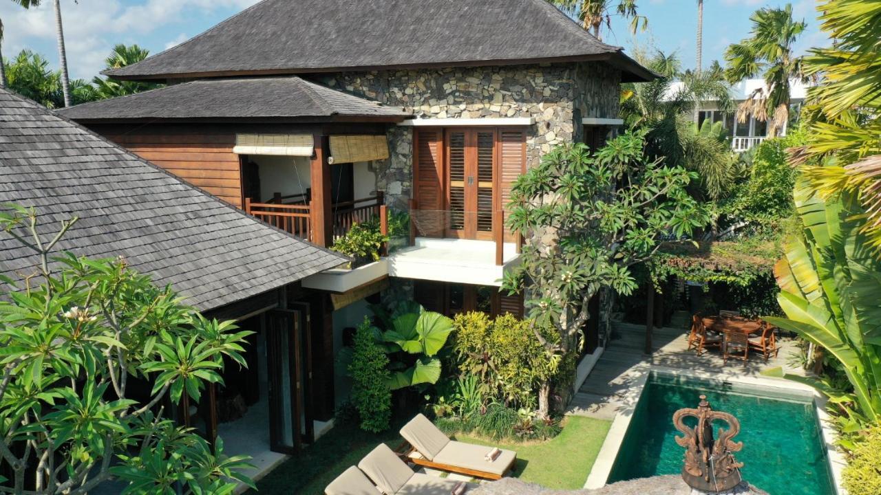 Villa Suar Drupadi Seminyak Buitenkant foto